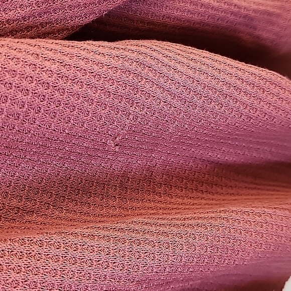 Torrid - Rascal Flatts Waffle Crop Long Sleeve Tee in Wild Ginger​​​​​​​ - Picture 5 of 10